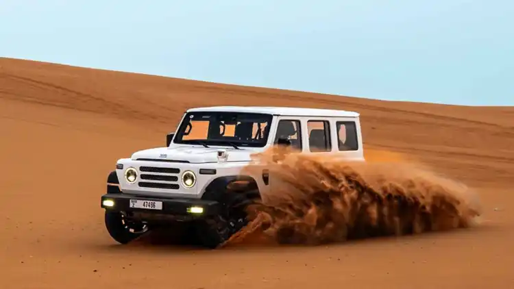 212 وليجند موتورز: صعود أيقونة الدفع الرباعي الجديدة… تحدٍ جديد في مغامرات الصحراء الإماراتية